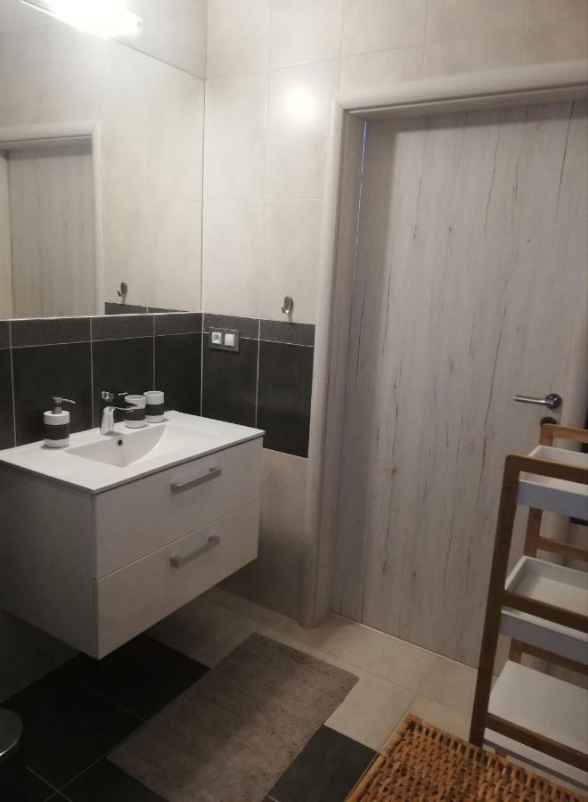 Senza Apartman Bratislava Exterior photo